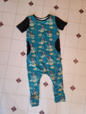 Rags | Disney Princess Tiana Shortie Peek Pocket Romper | Size: 3/4
